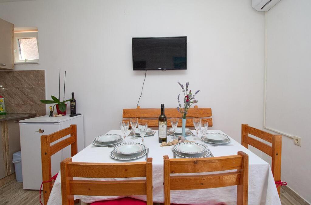 Apartment Zrno Makarská Exteriér fotografie