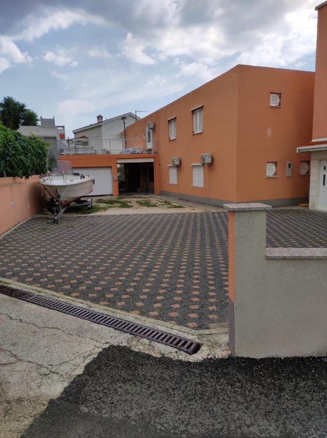 Apartment Zrno Makarská Exteriér fotografie